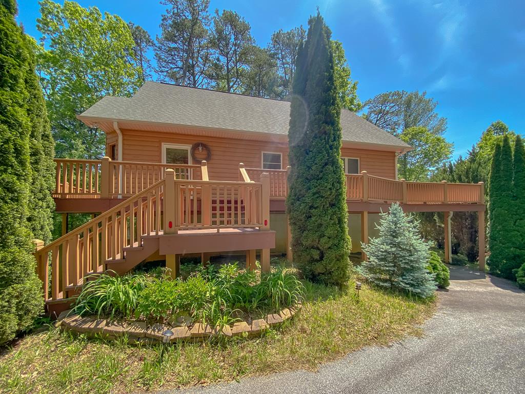 273 North Rhododendron Road